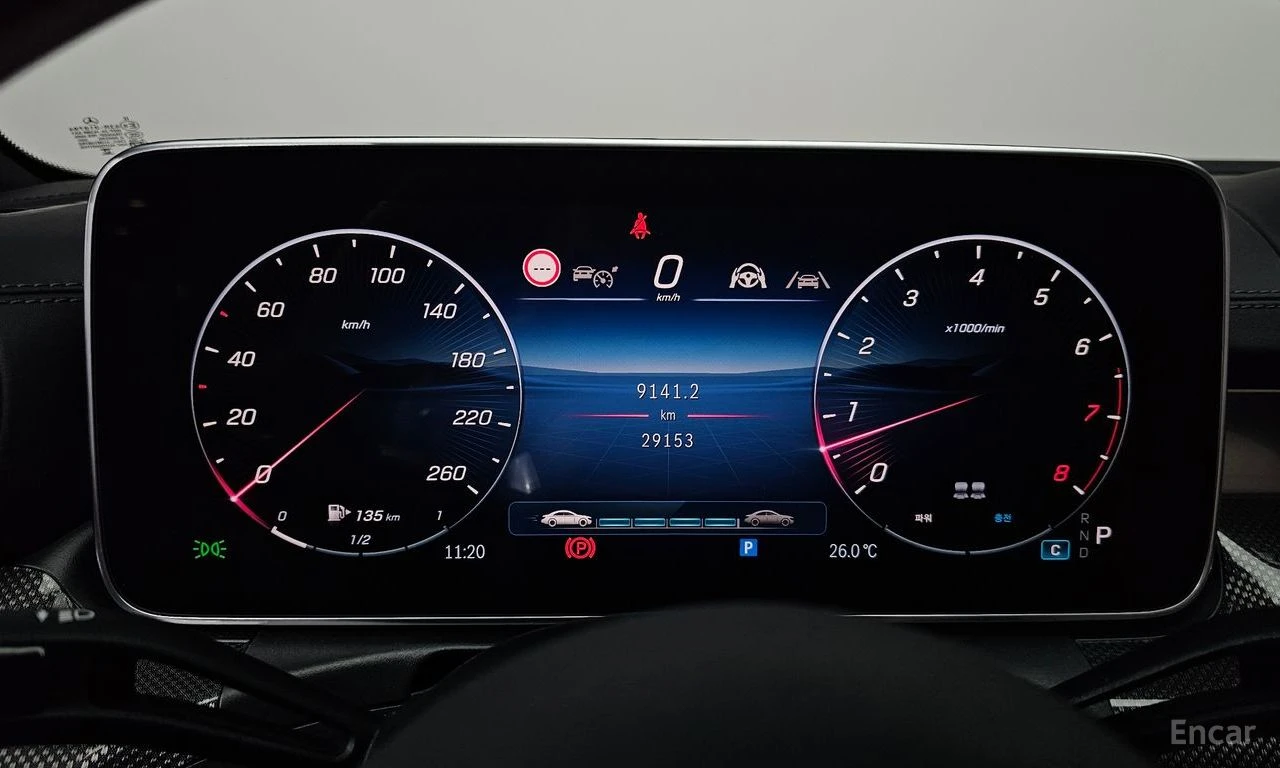 Mercedes-Benz CLE 200 CARBON* DISTRONIC* 360 КАМЕРИ* ОБДУХВАНЕ* ПОДГРЕВ, снимка 14 - Автомобили и джипове - 55234190