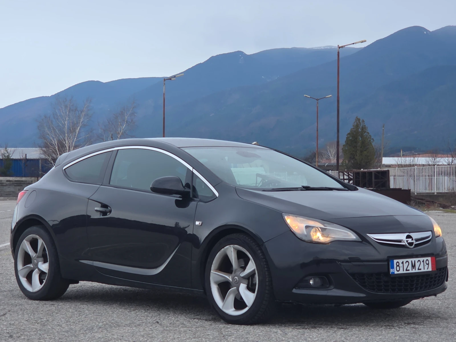 Opel Astra Opel Astra GTC 2.0����� 165 ���� 2012�  | Mobile.bg � ����������� 3