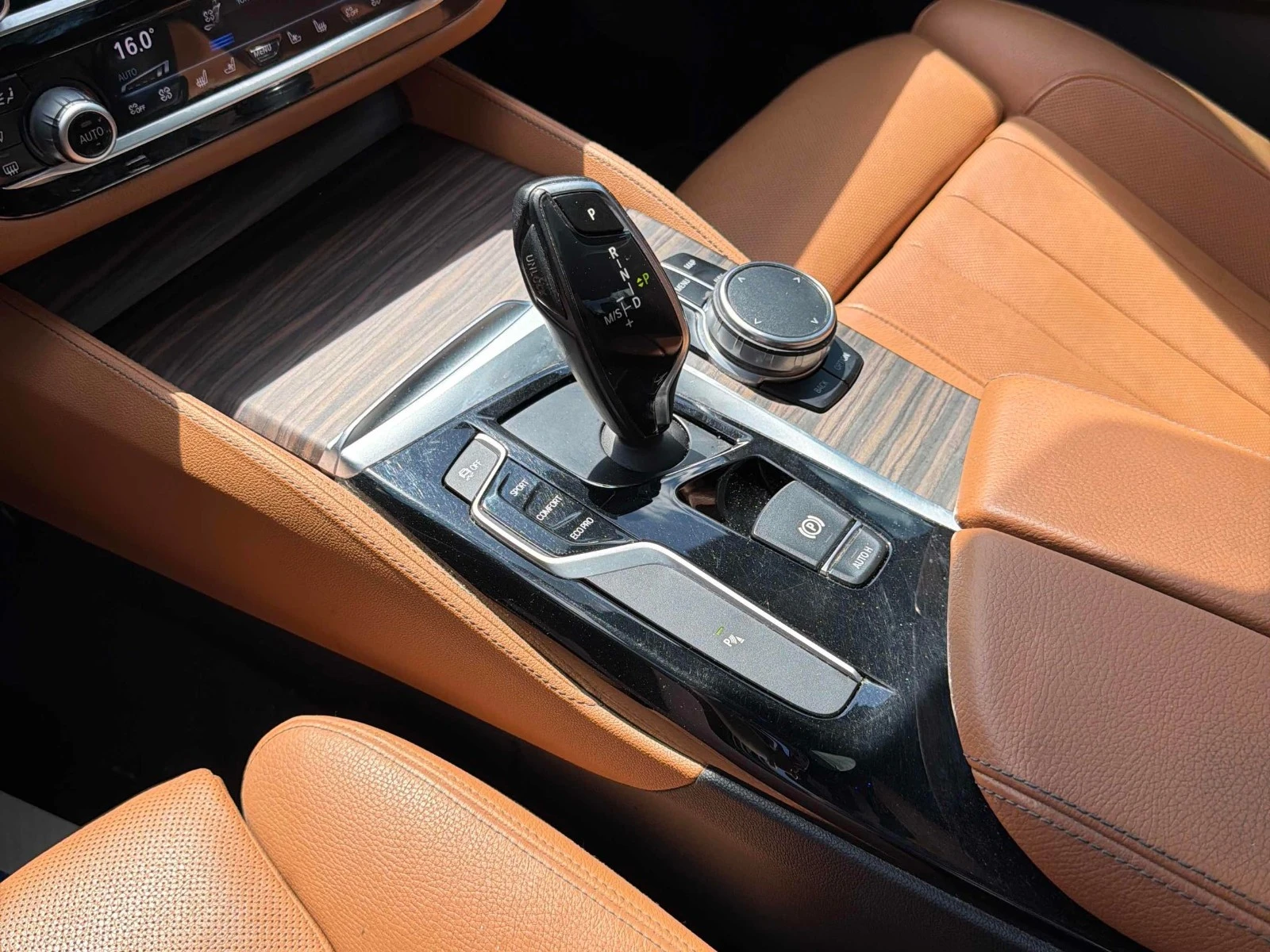 BMW 540 xDrive Автокредит Цена до България, снимка 11 - Автомобили и джипове - 55557161
