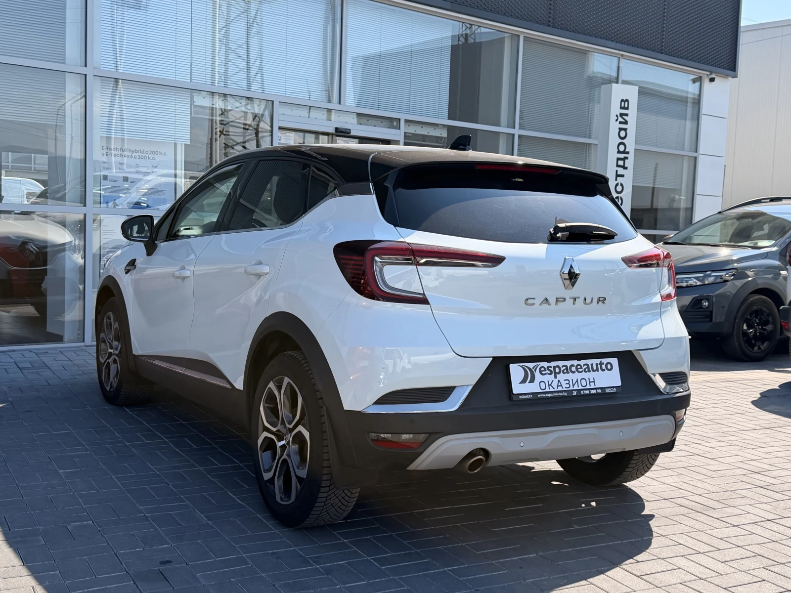 Renault Captur 1.3 TCe / 130 к.с. / Edition One, снимка 6 - Автомобили и джипове - 55577085