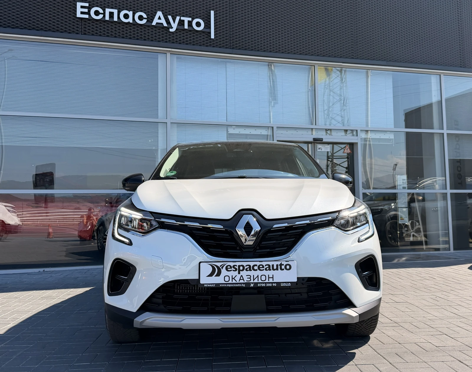 Renault Captur 1.3 TCe / 130 к.с. / Edition One, снимка 2 - Автомобили и джипове - 55577085