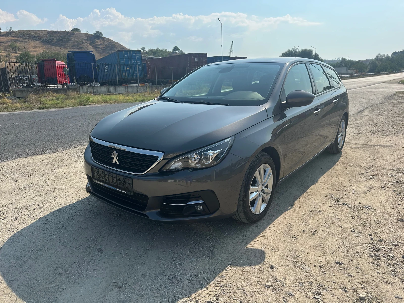 Peugeot 308 1.5HDi 130ph NAVI* LED* F1* EURO6D, снимка 2 - Автомобили и джипове - 55770943