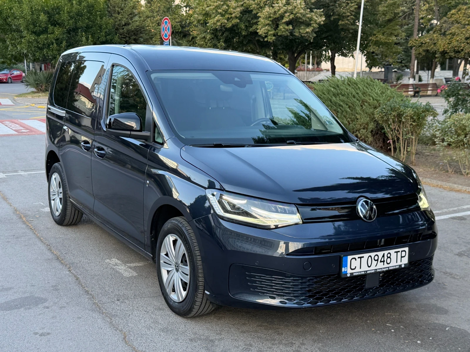 VW Caddy 2.0d FaceLift, снимка 3 - Автомобили и джипове - 56303991