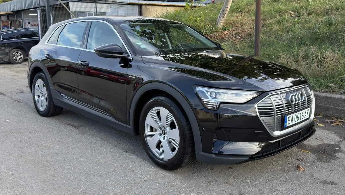 Audi E-Tron 50 Quattro, снимка 5 - Автомобили и джипове - 56553814