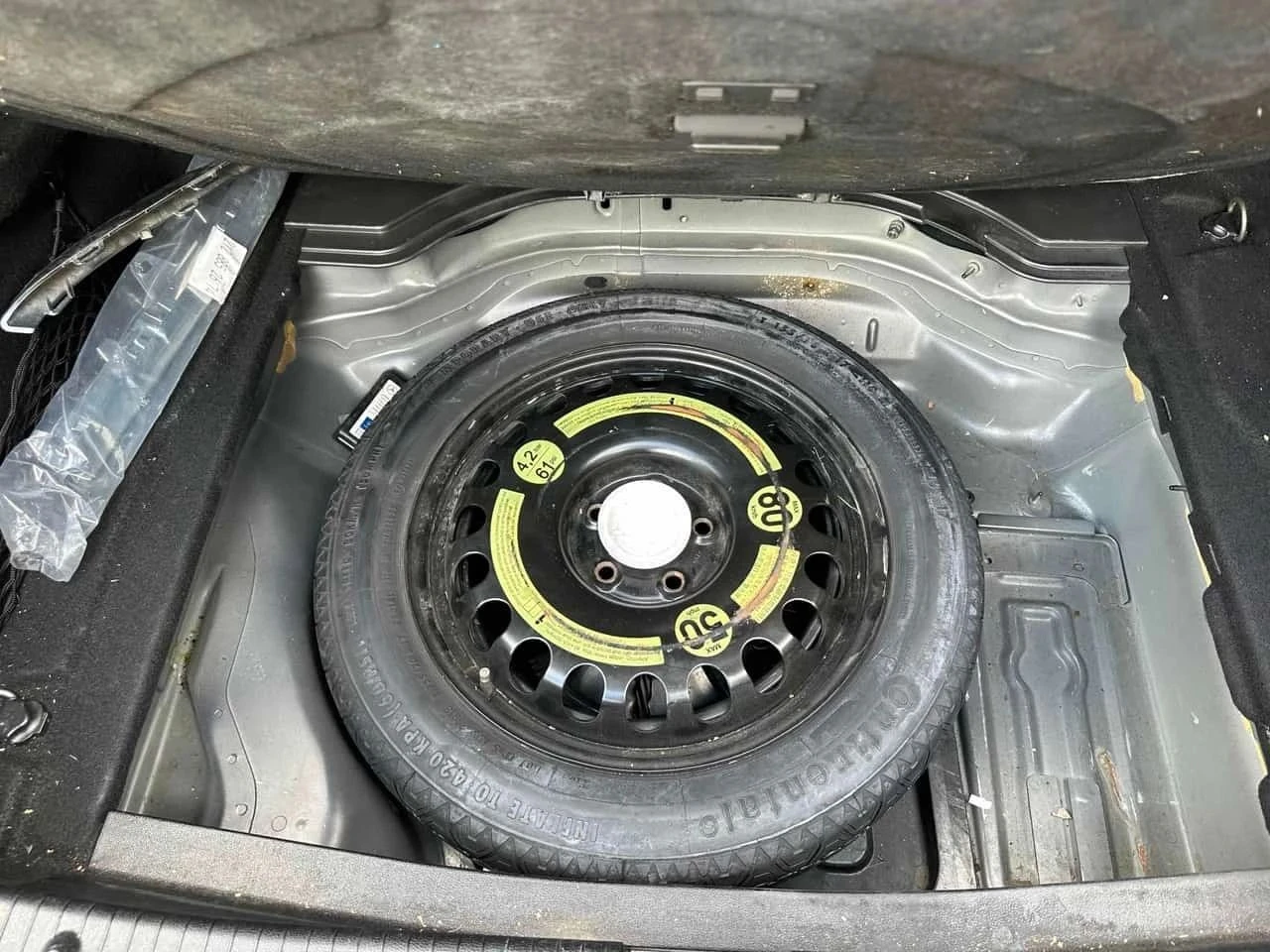 Mercedes-Benz E 400, снимка 13 - Автомобили и джипове - 56709766