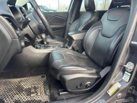 Jeep Cherokee * Trailhawk Elite* ГЛАВНО ПРЕДСТАВИТЕЛСТВО НА JEEP, снимка 11