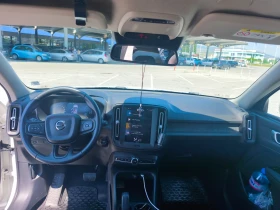Volvo XC40, снимка 13