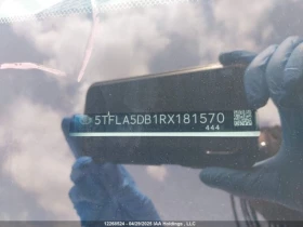 Toyota Tundra CREWMAX SR/CREWMAX SR5 CARFAX АВТО КРЕДИТ - 66200 лв. - 69607704 | Car24.bg