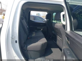 Toyota Tundra CREWMAX SR/CREWMAX SR5 CARFAX АВТО КРЕДИТ - 66200 лв. - 69607704 | Car24.bg