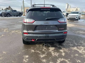 Jeep Cherokee * Trailhawk Elite* ГЛАВНО ПРЕДСТАВИТЕЛСТВО НА JEEP - 10790 € / 21103.41 лв. - 80337921 4