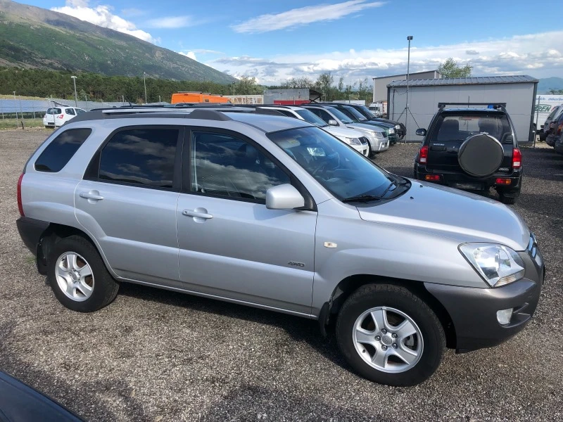 Kia Sportage 2.0 GAZ ITALIA 4X4 UNIKAT, снимка 7 - Автомобили и джипове - 45750146