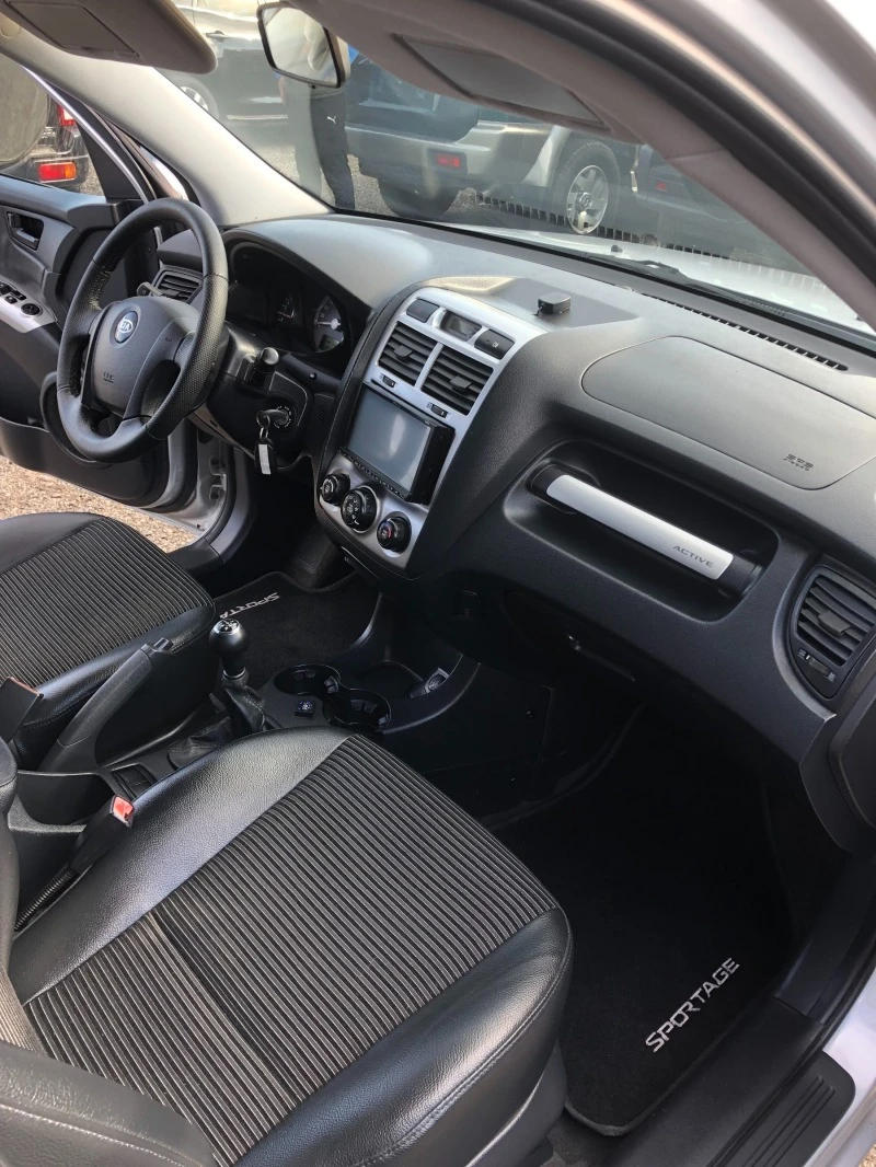 Kia Sportage 2.0 GAZ ITALIA 4X4 UNIKAT, снимка 14 - Автомобили и джипове - 45750146