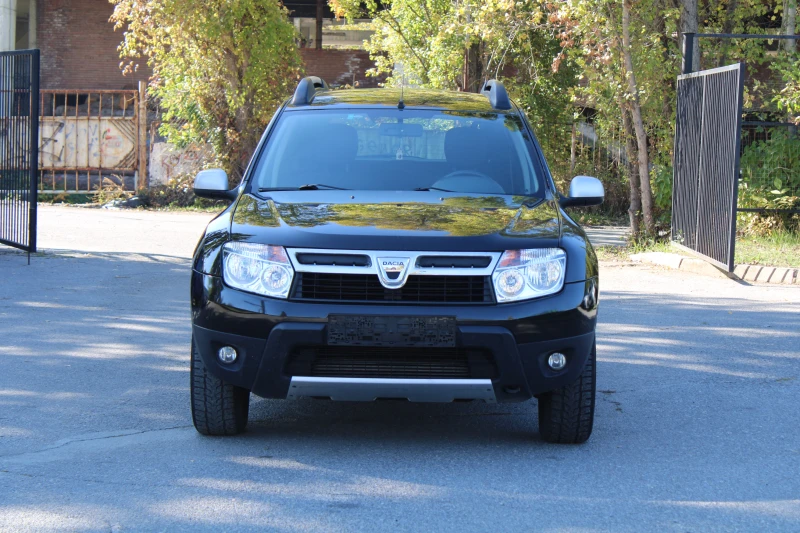 Dacia Duster 1.5 DCI /LAUREATE, снимка 2 - Автомобили и джипове - 47668240