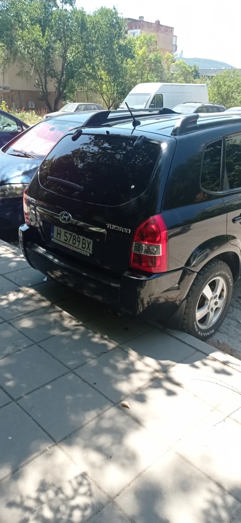 Hyundai Tucson 2.0, снимка 3 - Автомобили и джипове - 52044015