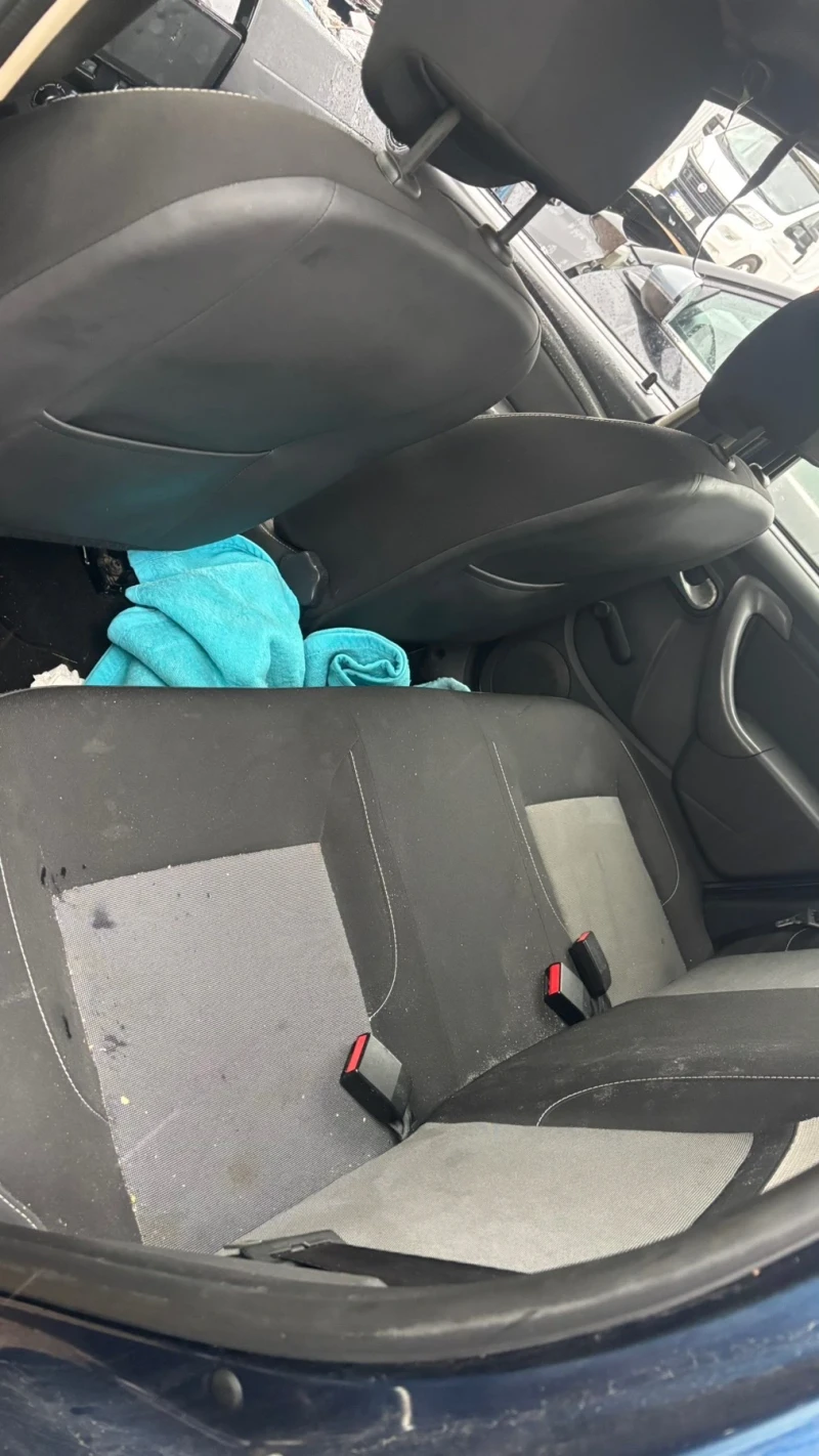 Dacia Duster 1.6i теглич, снимка 5 - Автомобили и джипове - 51801133