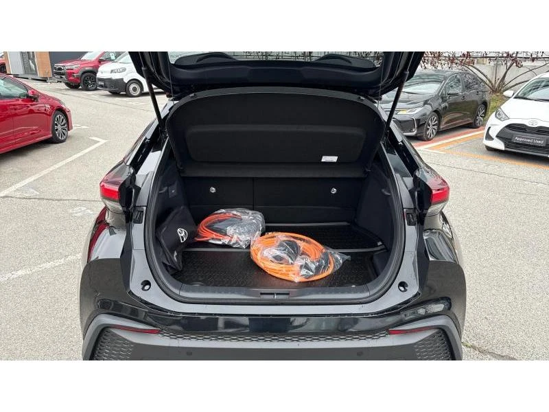 Toyota C-HR 2.0HSD PLUG-IN DESIGN, снимка 10 - Автомобили и джипове - 54037088