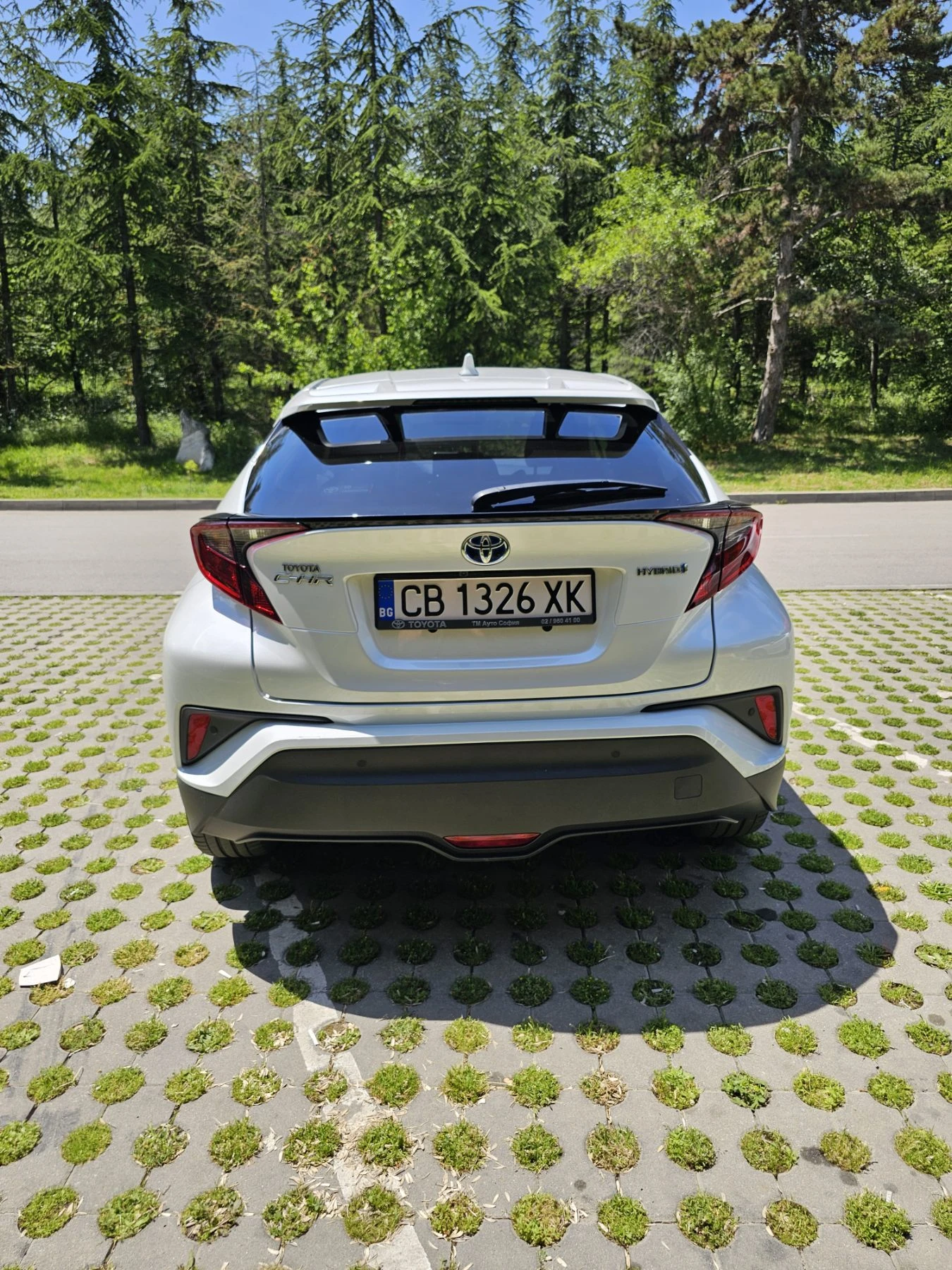 Toyota C-HR e-CVT Club - изображение 8