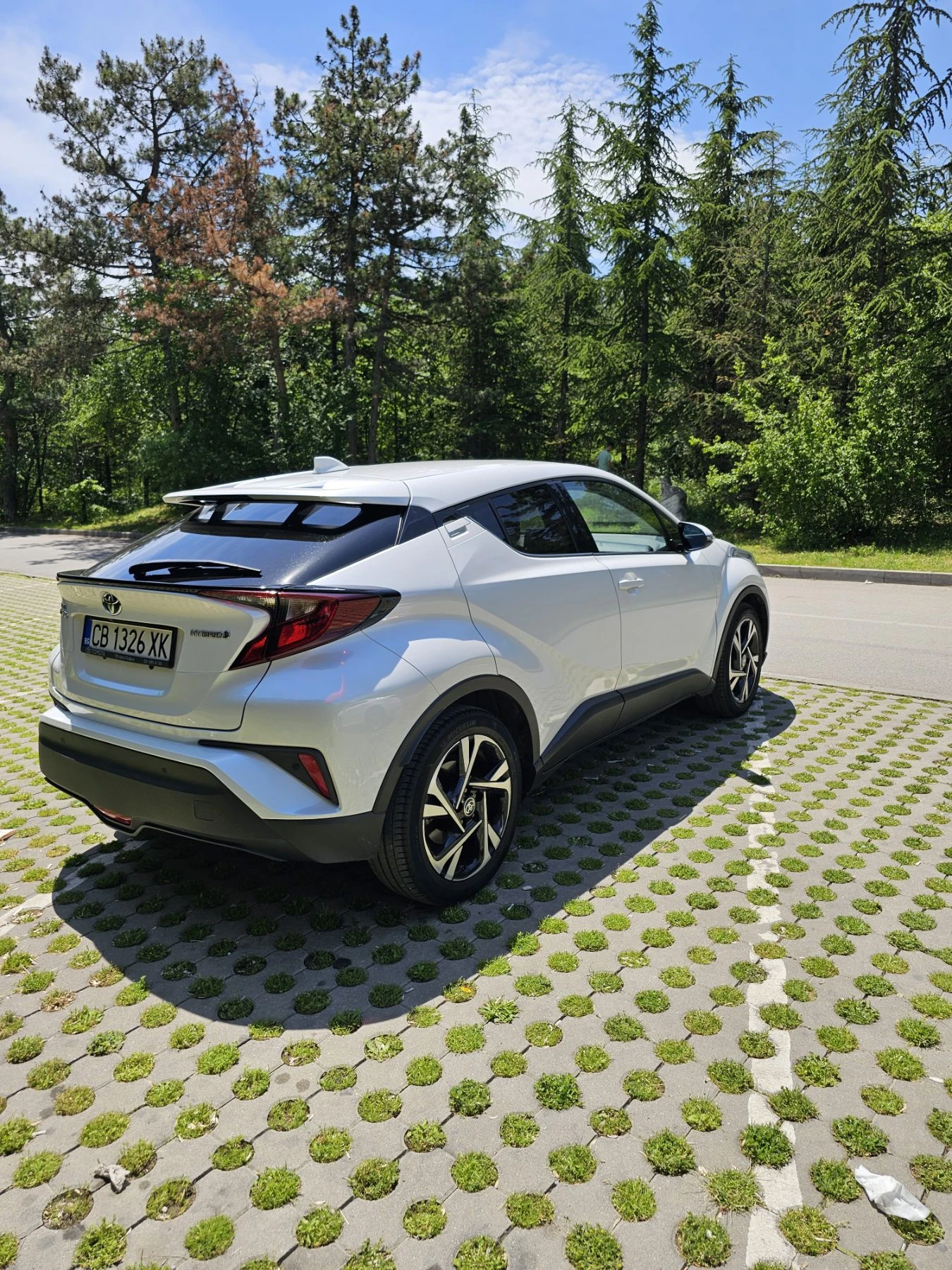 Toyota C-HR e-CVT Club - изображение 4
