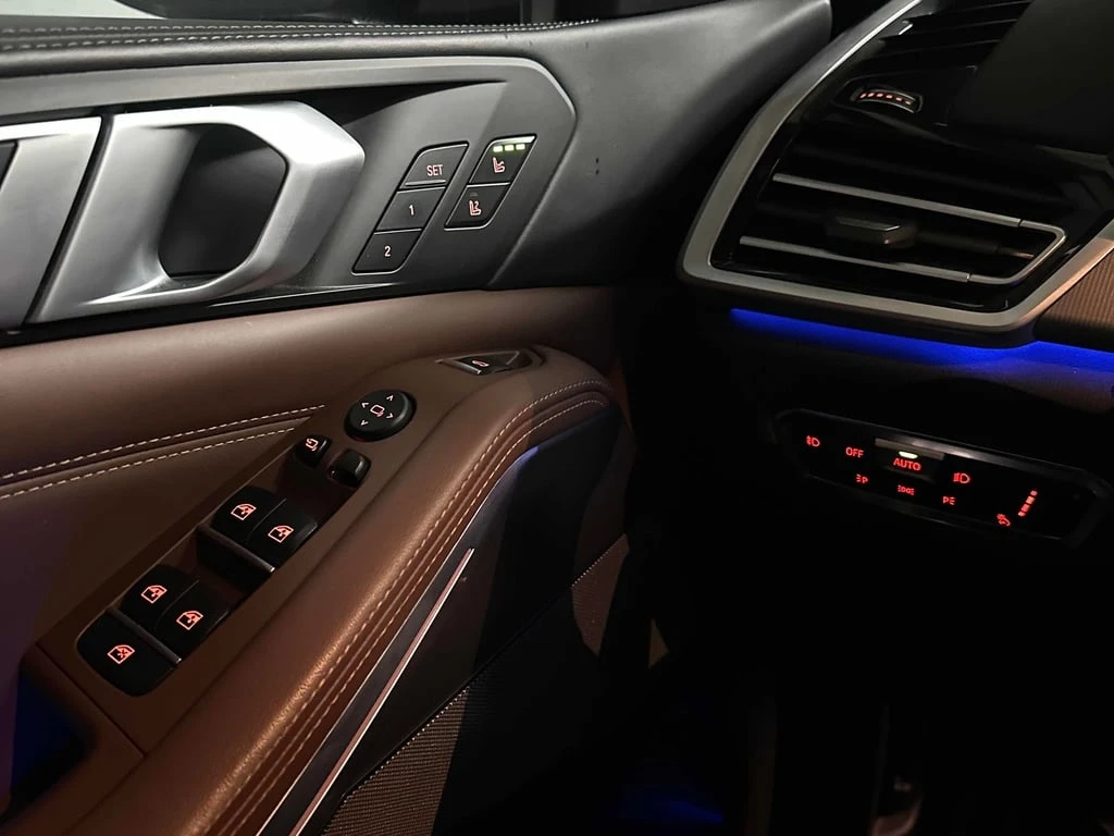 BMW X5 * xDrive50i * LASER * CRYSTAL * 360* DISTRONIC* �� | Mobile.bg � ����������� 17