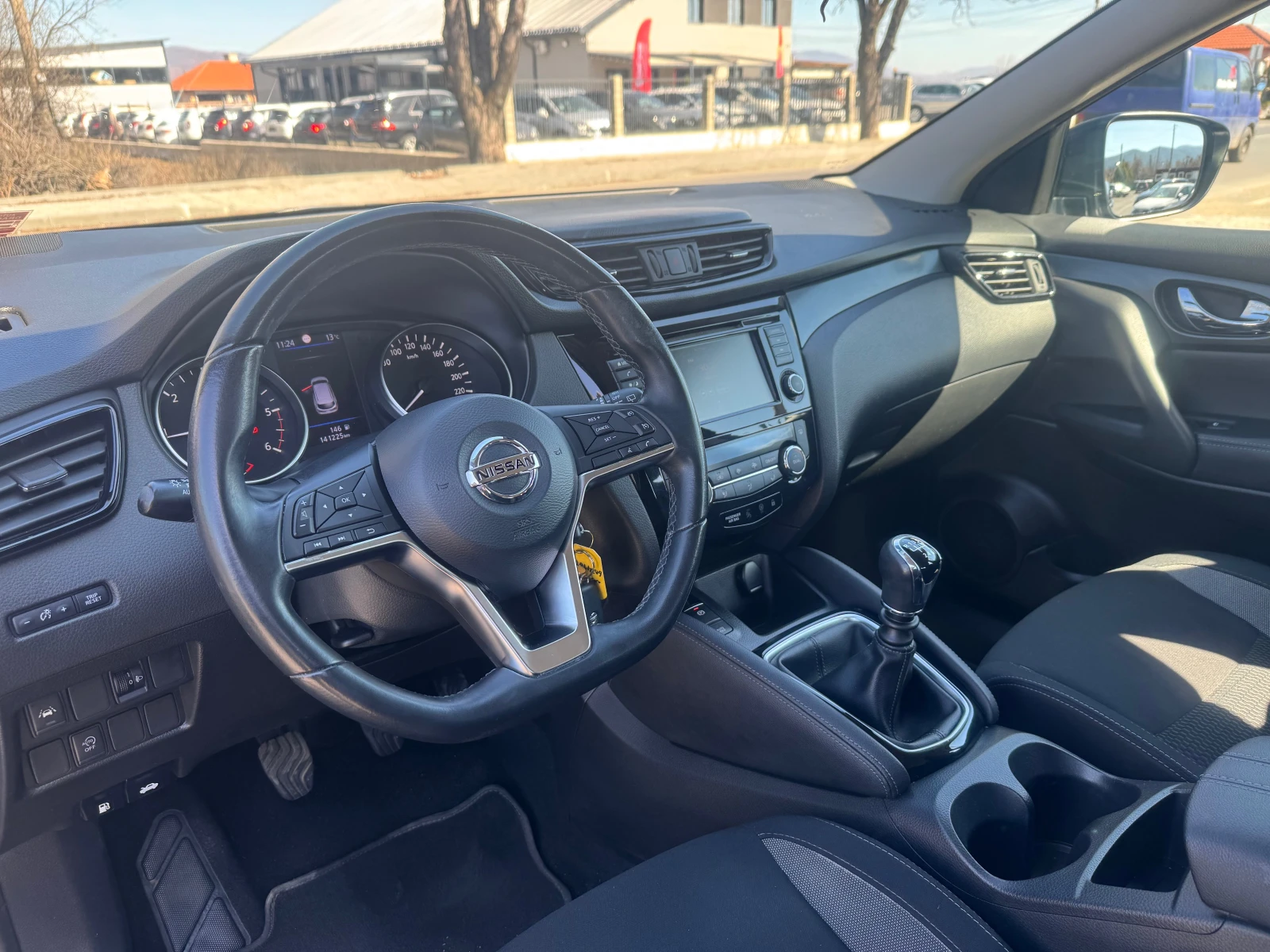 Nissan Qashqai 1.5 DCI NAVI KAMERA EURO 6, снимка 11 - Автомобили и джипове - 53825668