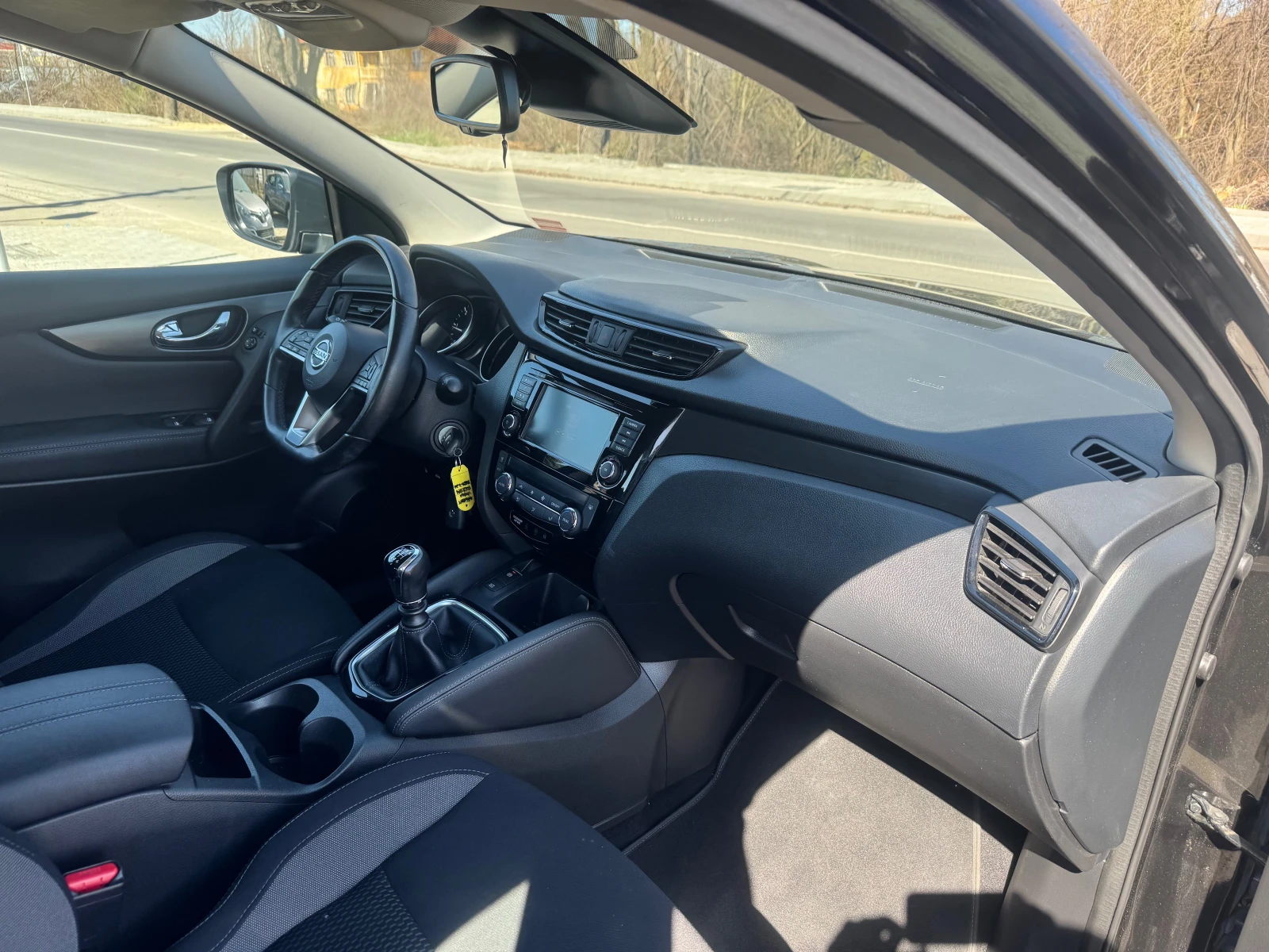 Nissan Qashqai 1.5 DCI NAVI KAMERA EURO 6, снимка 12 - Автомобили и джипове - 53825668