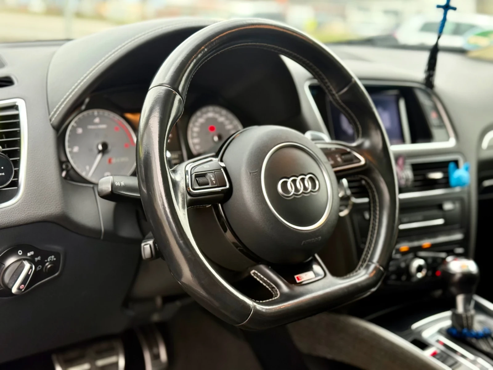 Audi SQ5 3.0 BiTDi Exclusive, снимка 10 - Автомобили и джипове - 53953313