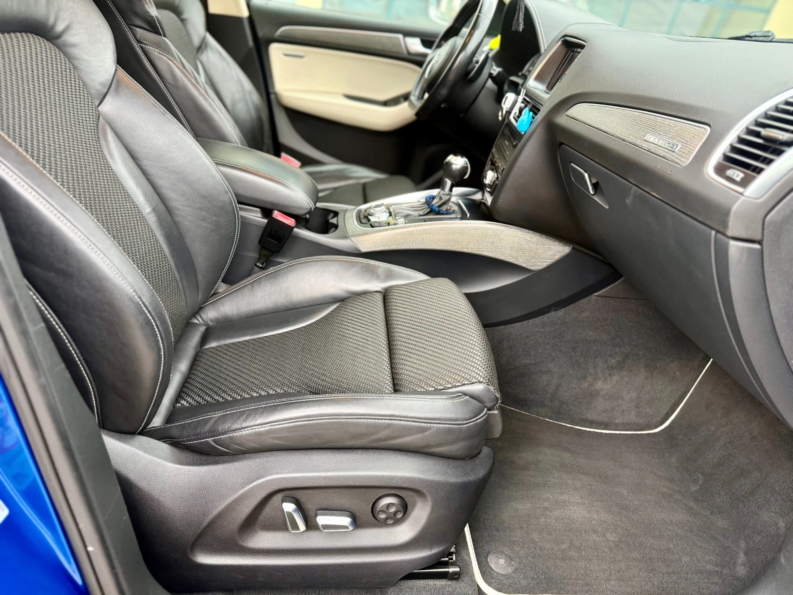 Audi SQ5 3.0 BiTDi Exclusive, снимка 12 - Автомобили и джипове - 53953313