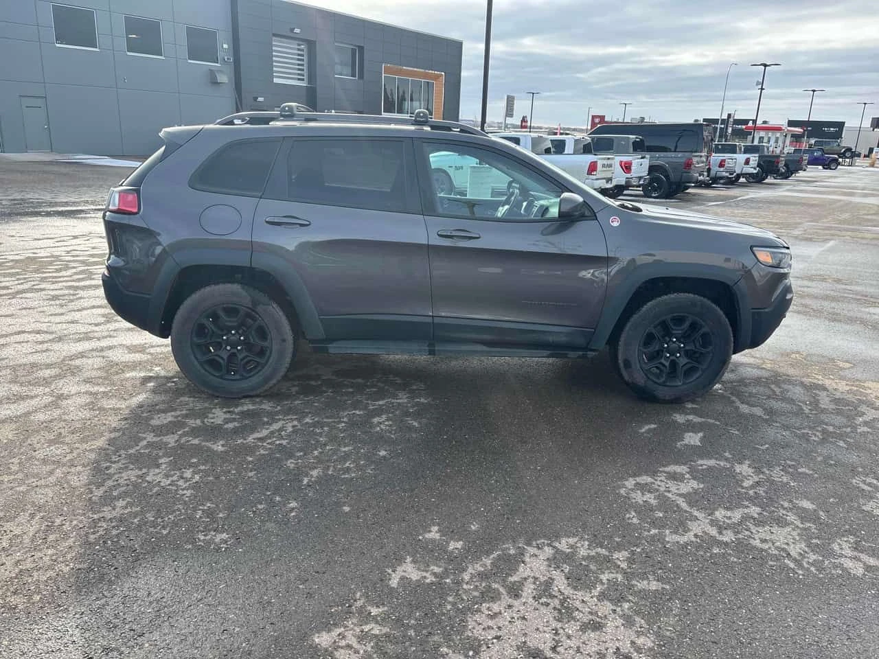 Jeep Cherokee * Trailhawk Elite* ГЛАВНО ПРЕДСТАВИТЕЛСТВО НА JEEP, снимка 3 - Автомобили и джипове - 53984076