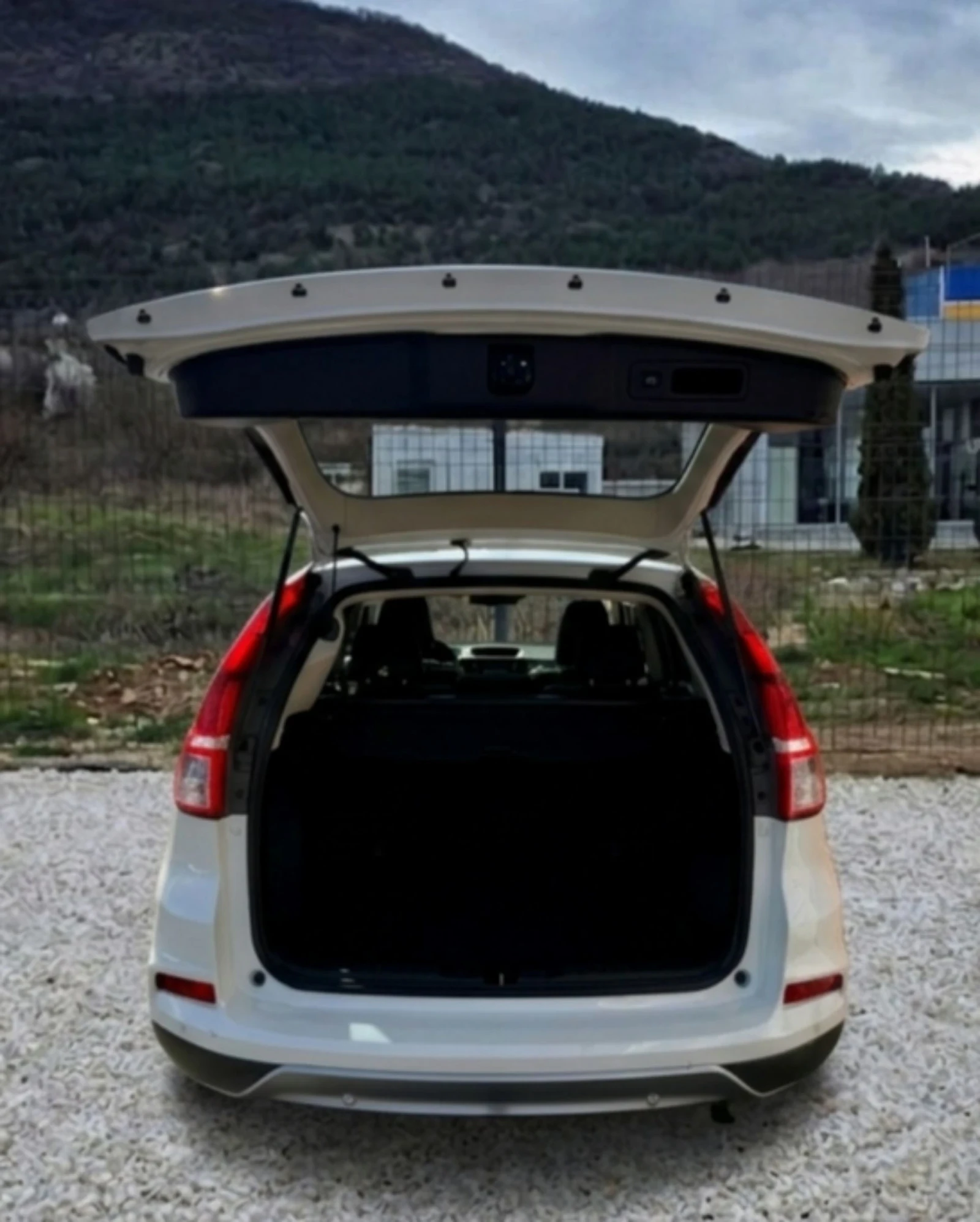 Honda Cr-v FULL SERVICE IN HONDA 78.000км  Exeutive , снимка 12 - Автомобили и джипове - 54047368