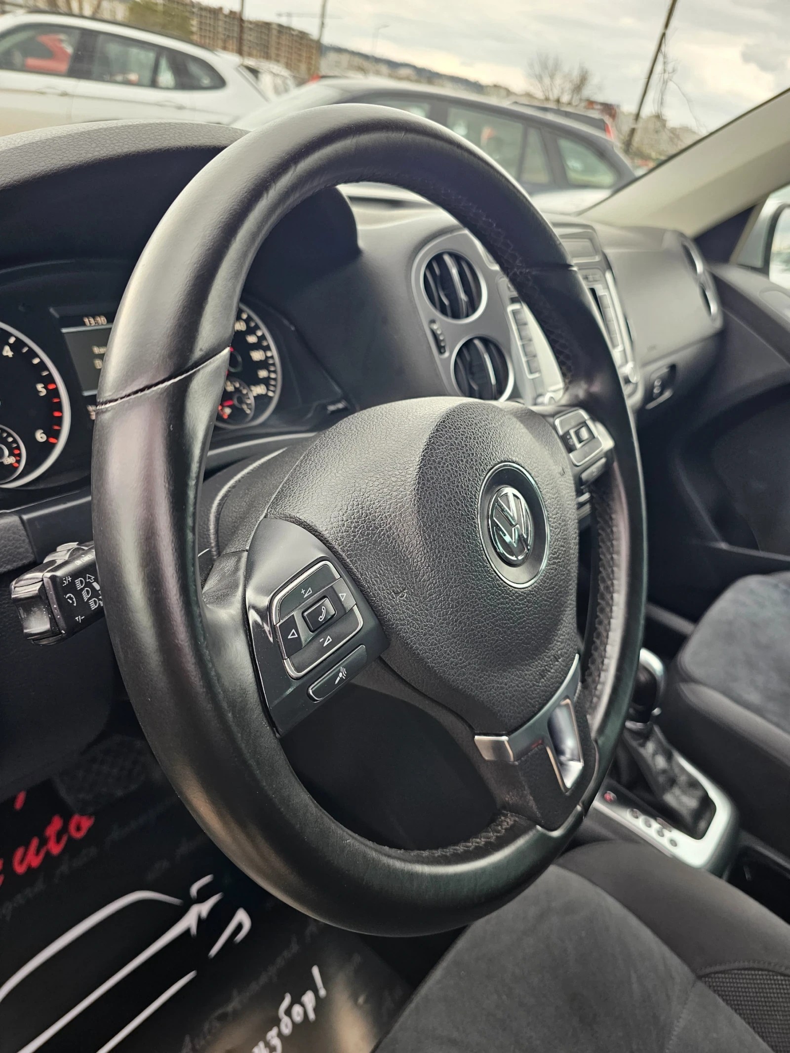 VW Tiguan 2.0TDI, 140к.с., 4х4, DSG, снимка 12 - Автомобили и джипове - 54161251