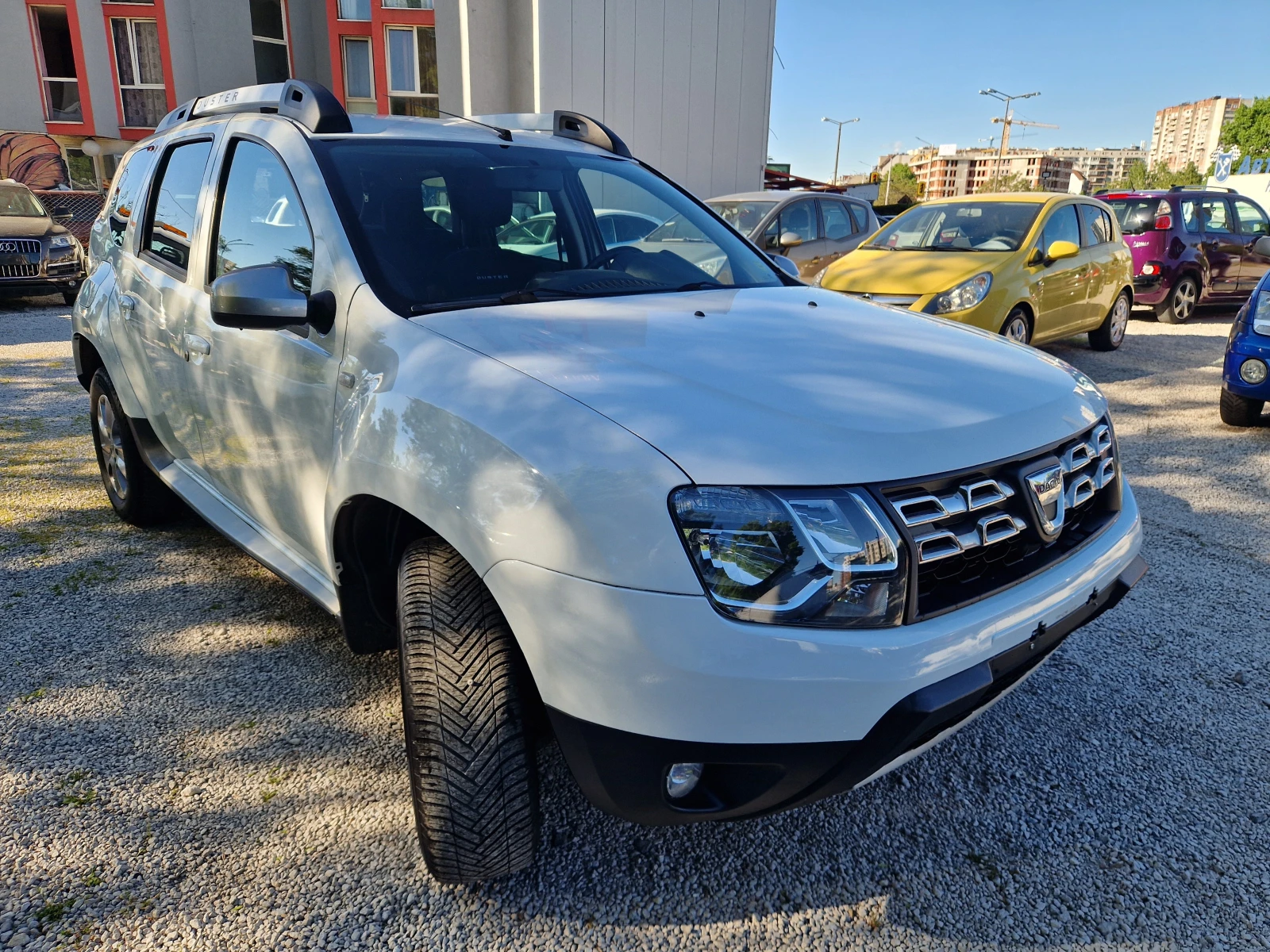 Dacia Duster 1.5dci, снимка 3 - Автомобили и джипове - 54256449