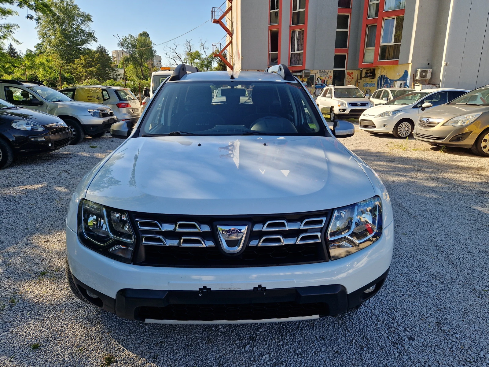 Dacia Duster 1.5dci, снимка 2 - Автомобили и джипове - 54256449