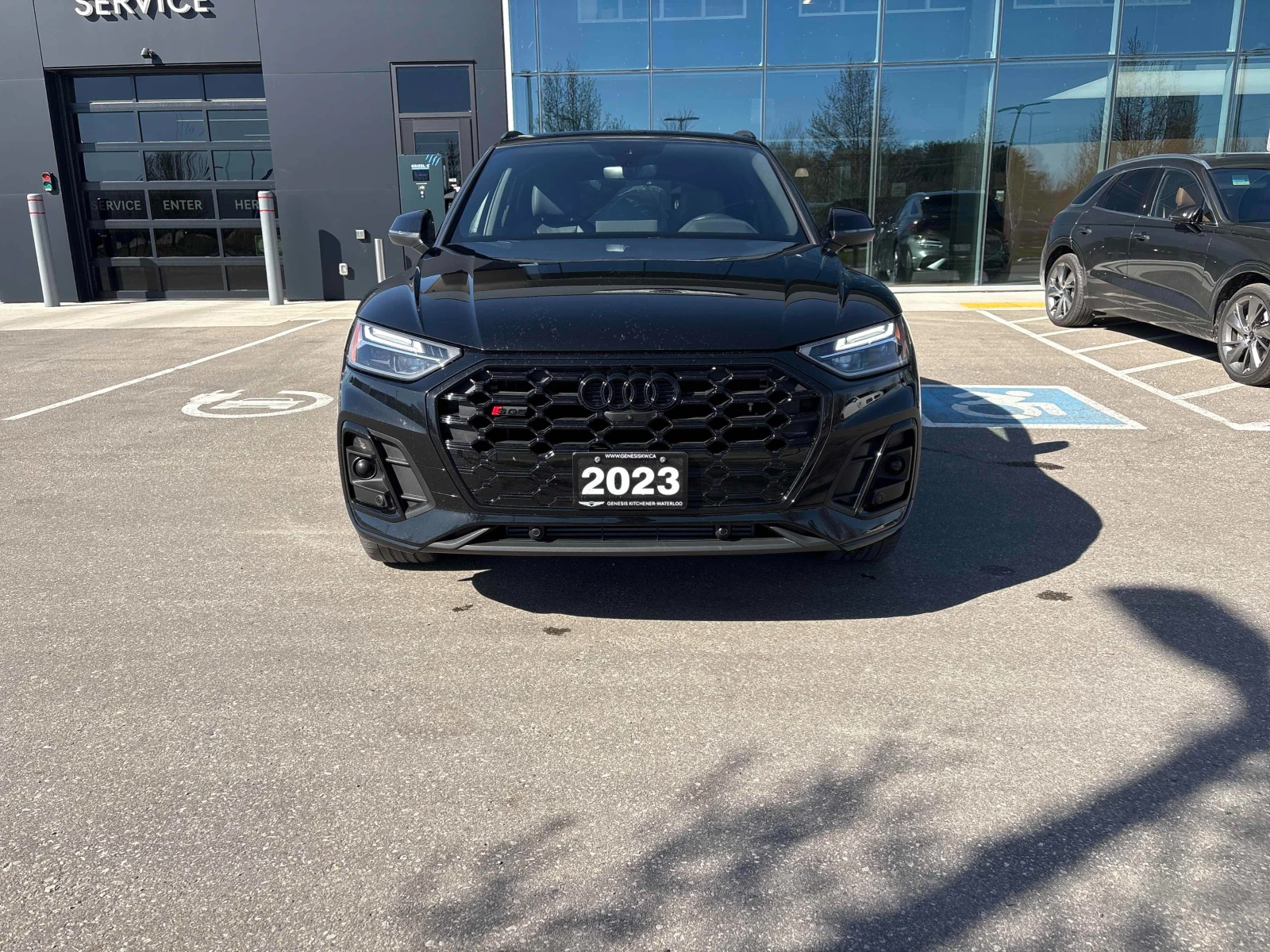 Audi SQ5 Progressiv * * CARFAX * * АВТО КРЕДИТ * * , снимка 2 - Автомобили и джипове - 54360982