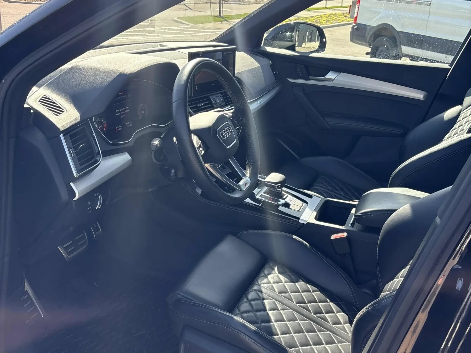 Audi SQ5 Progressiv * * CARFAX * * АВТО КРЕДИТ * * , снимка 8 - Автомобили и джипове - 54360982