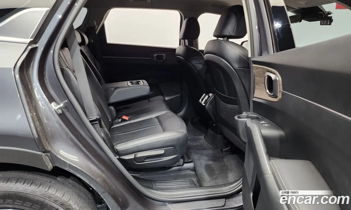 Kia Sorento * FWD* , снимка 15 - Автомобили и джипове - 54713970