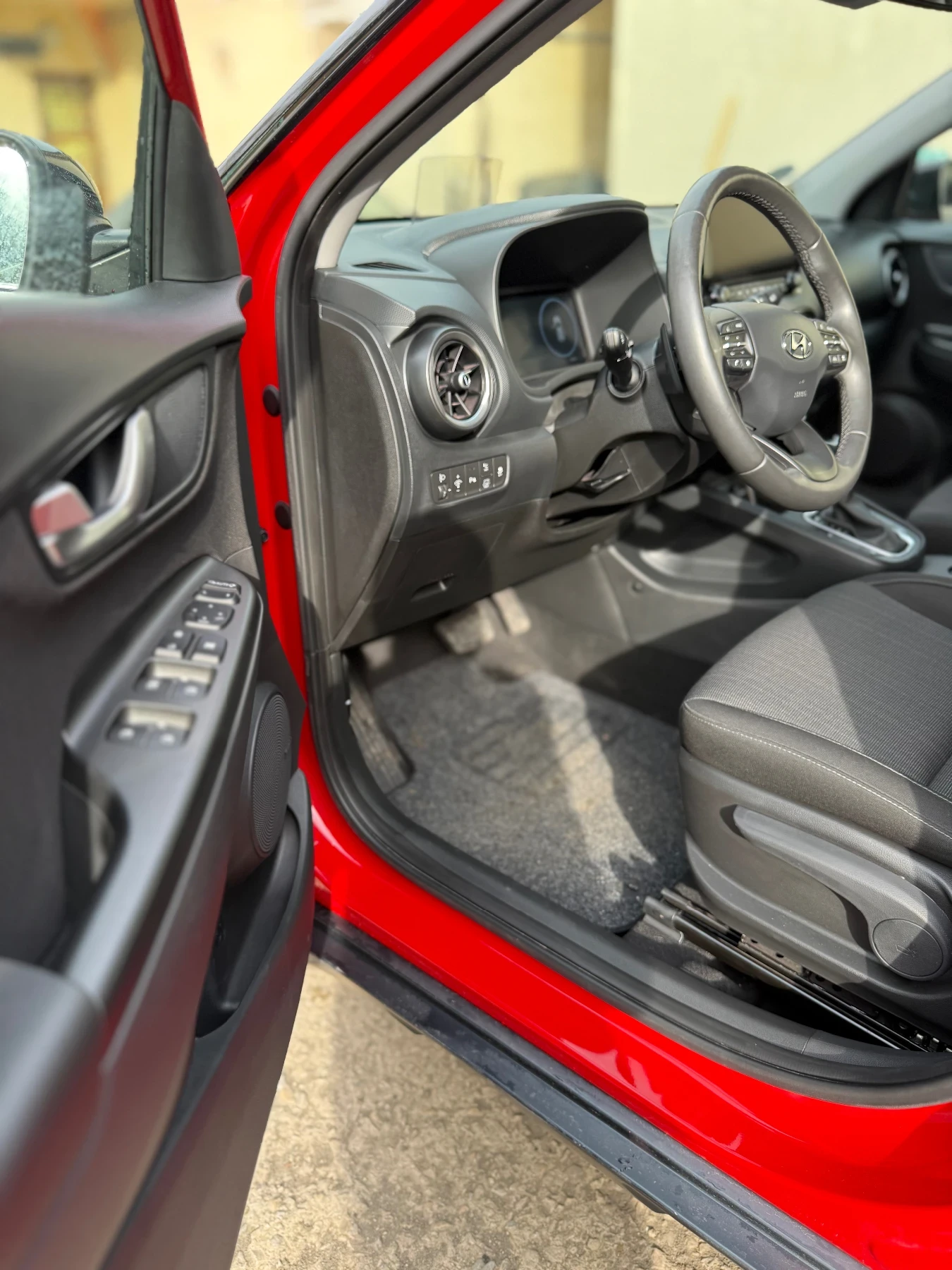 Hyundai Kona 1.6 Hybrid , снимка 7 - Автомобили и джипове - 54828846