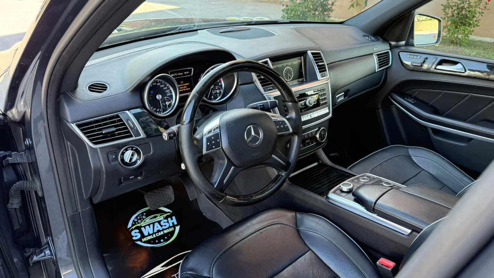 Mercedes-Benz GL 350 7места* Обдухване* AMGpack* М.Точка* KeyLess* FULL, снимка 8 - Автомобили и джипове - 55215630