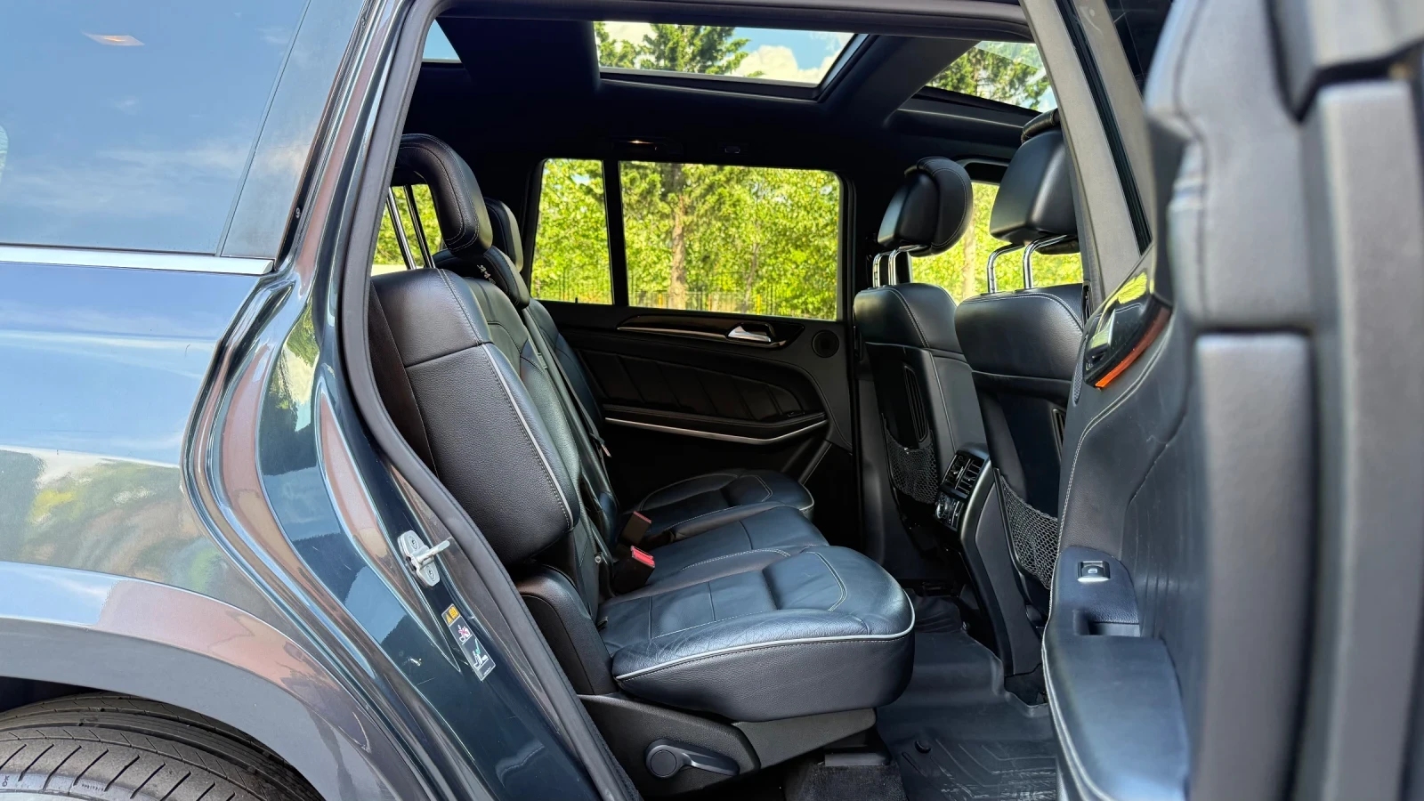 Mercedes-Benz GL 350 7места* Обдухване* AMGpack* М.Точка* KeyLess* FULL, снимка 11 - Автомобили и джипове - 55215630