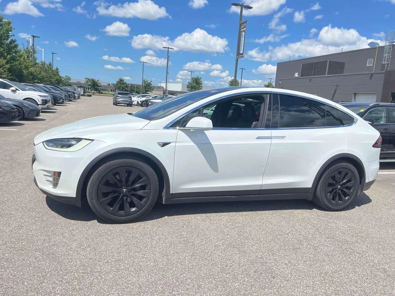 Tesla Model X AWD| AUTOPILOT| ПОДГРЕВИ| KEYLESS| , снимка 2 - Автомобили и джипове - 55559029