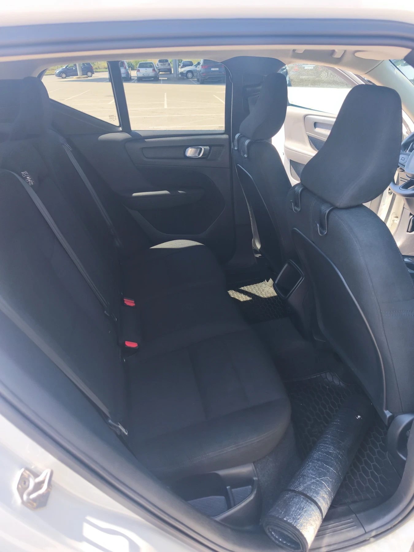 Volvo XC40, снимка 11 - Автомобили и джипове - 56023957
