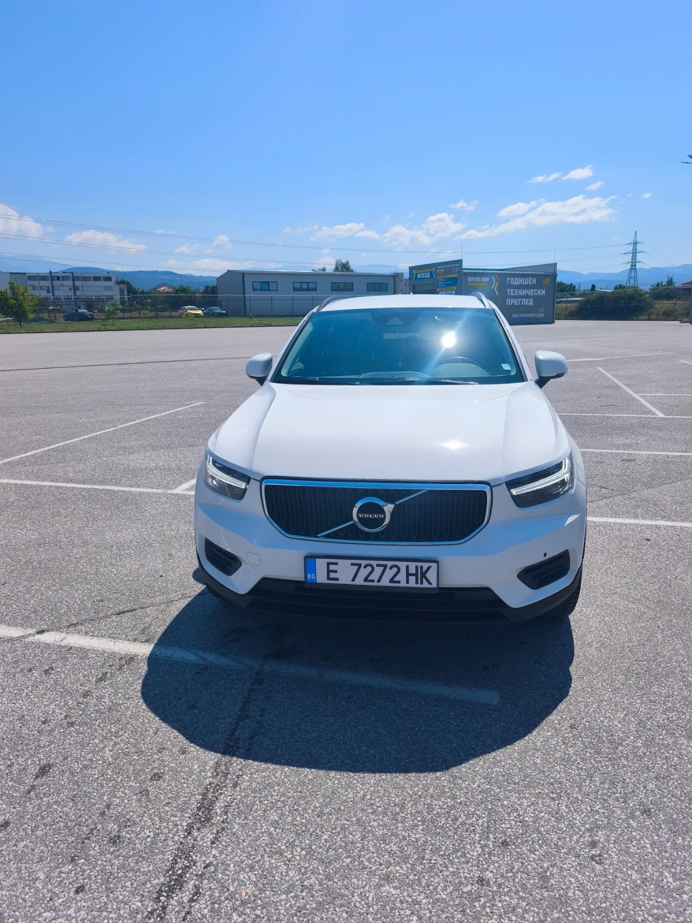 Volvo XC40, снимка 12 - Автомобили и джипове - 56023957