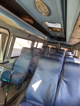 Mercedes-Benz 310, снимка 8