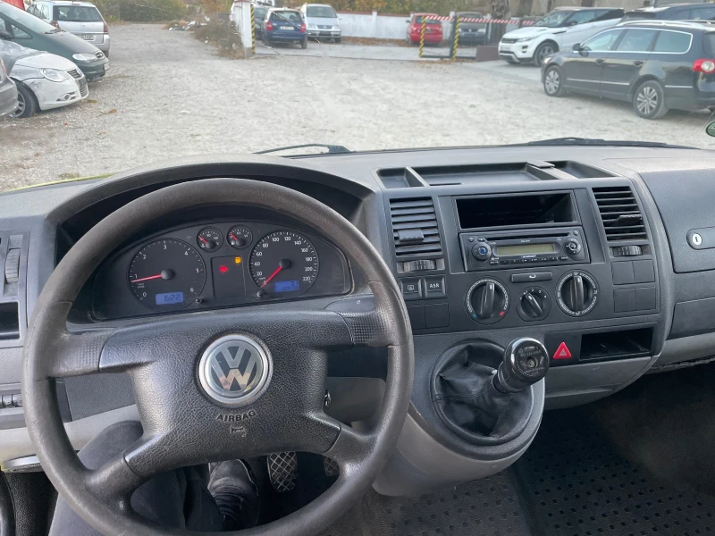 VW T5 2.5 TDI, снимка 10 - Бусове и автобуси - 47841229