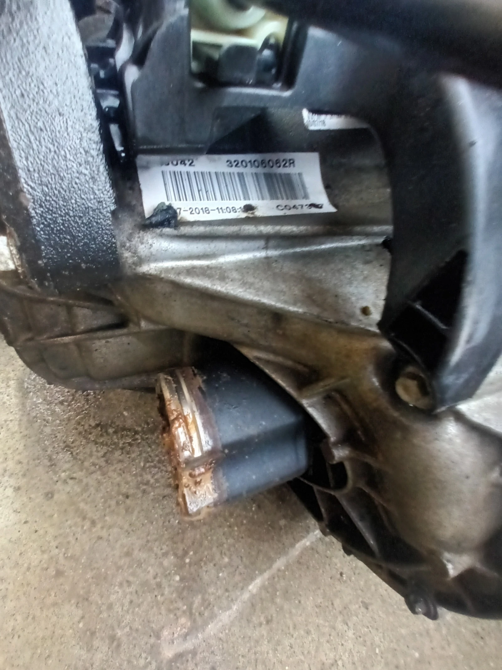 Renault Master 2.3части - изображение 7