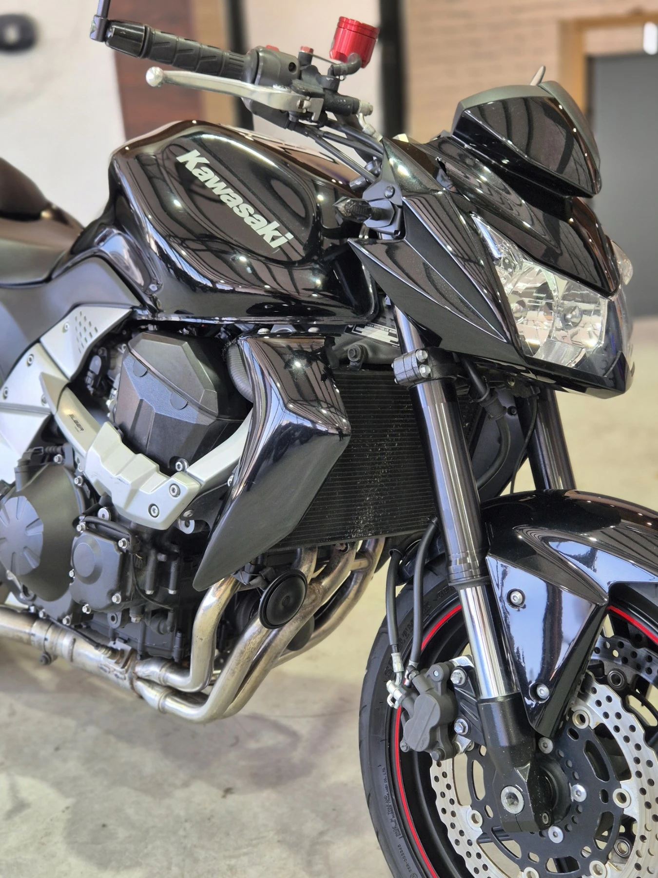 Kawasaki Z 750 ABS!!! A2!! AKRAPOVIC!! Нов внос от ШВЕЙЦАРИЯ!, снимка 12 - Мотоциклети и мототехника - 54440318