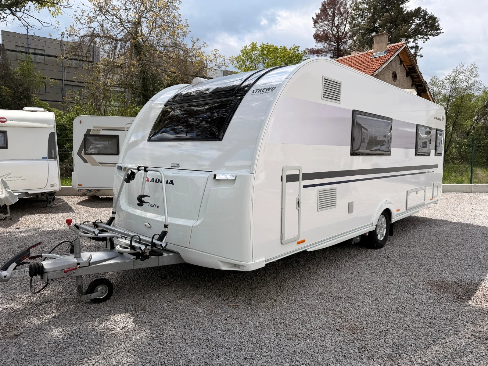 Каравана Adria Adorable 613 HT