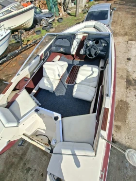 Моторна яхта Maxum 1800XR Bowrider, снимка 5 - Воден транспорт - 53647613
