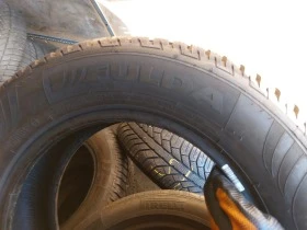Гуми Зимни 215/65R16, снимка 3