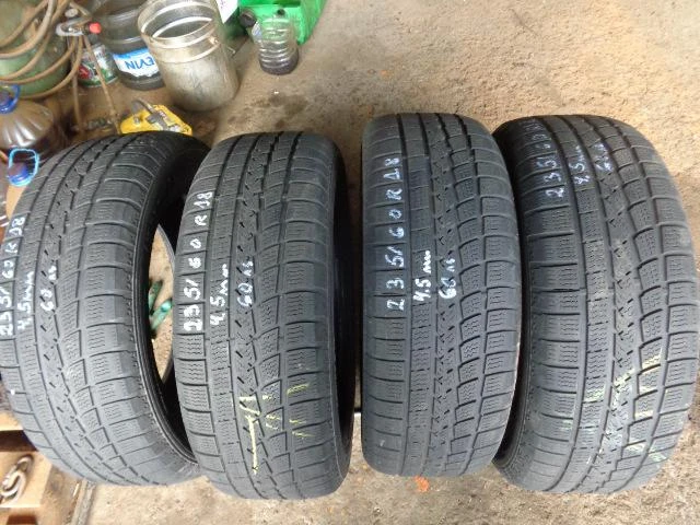 Гуми Зимни 235/60R18, снимка 14 - Гуми и джанти - 20208344