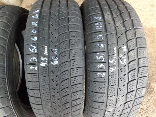 Гуми Зимни 235/60R18, снимка 3 - Гуми и джанти - 20208344